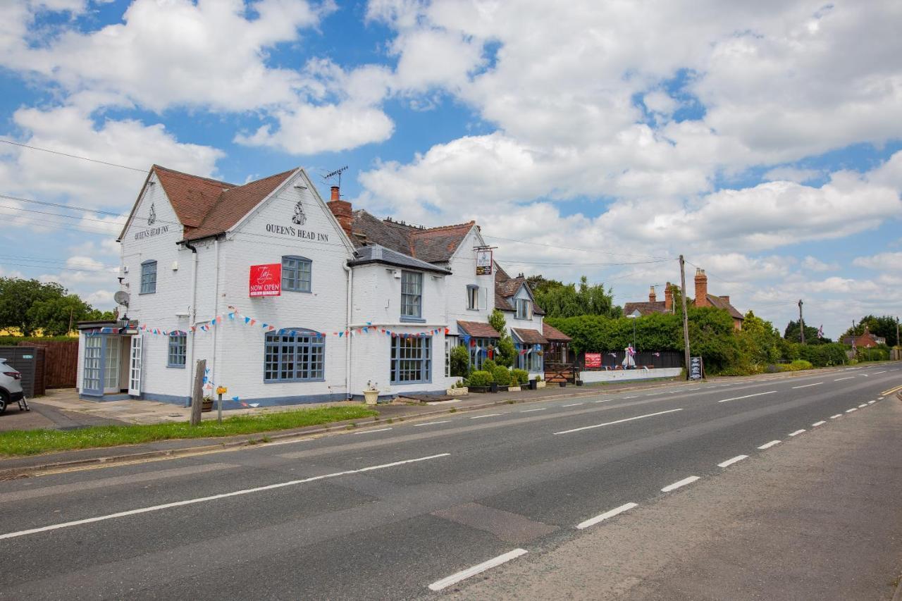 Queens Head Inn Evesham Buitenkant foto